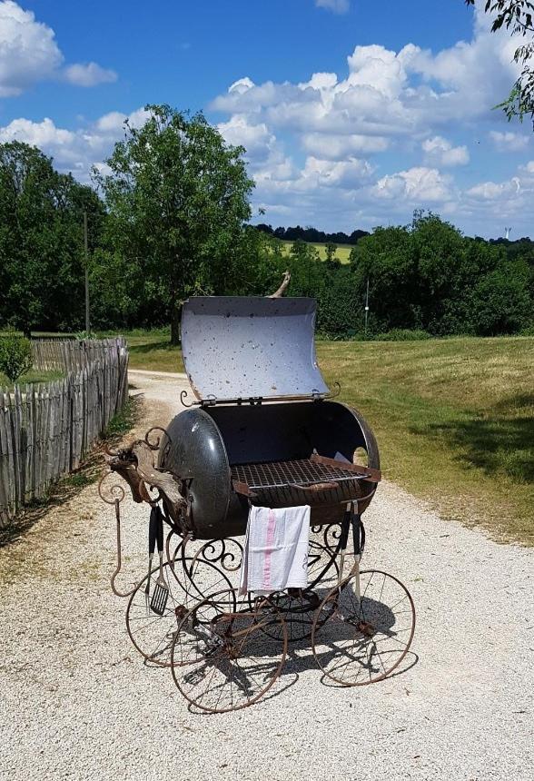 Camping La Petite Houmee Curzay-sur-Vonne Esterno foto